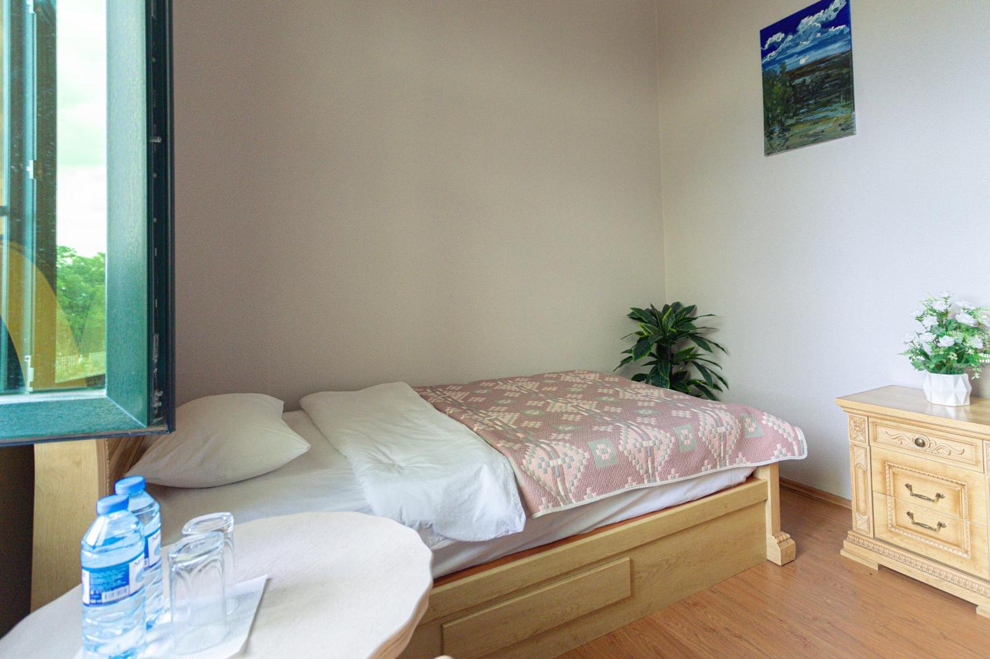 Chabiant Guesthouse Chateau Monolit Ikinci Yeniyol Exterior foto